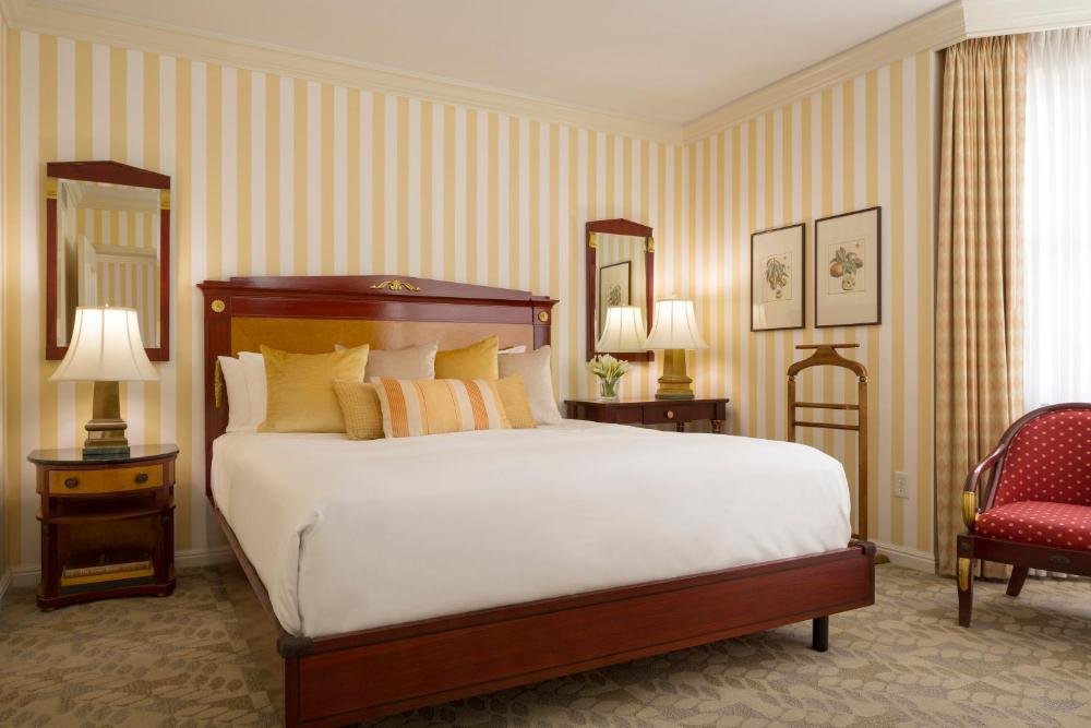 King Suite interior